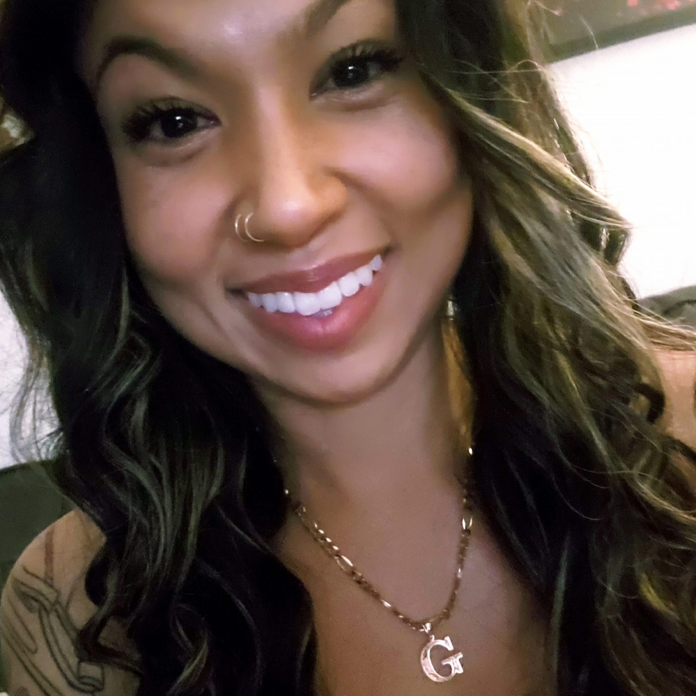 Meet your Posher, Gina